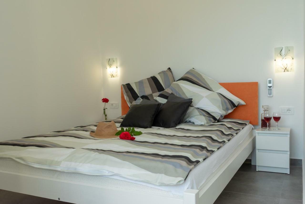 Apartmani Dalmacjia Grebaštica Eksteriør bilde