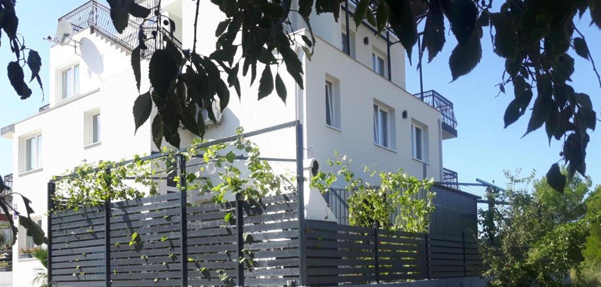 Apartmani Dalmacjia Grebaštica Eksteriør bilde